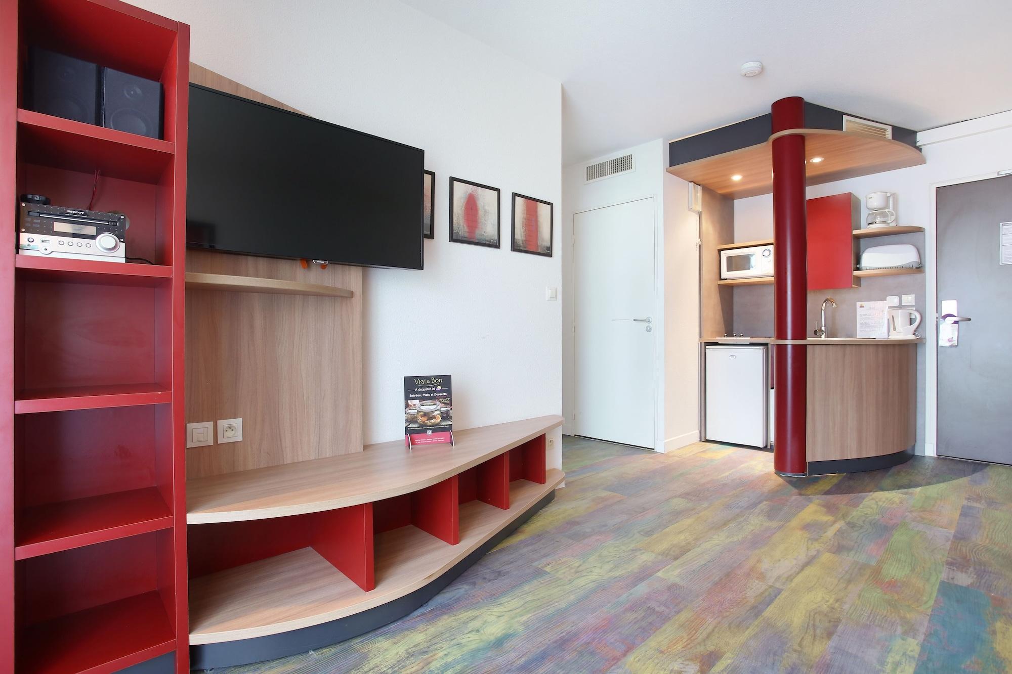 Suite-Home Orleans-Saran Exterior foto