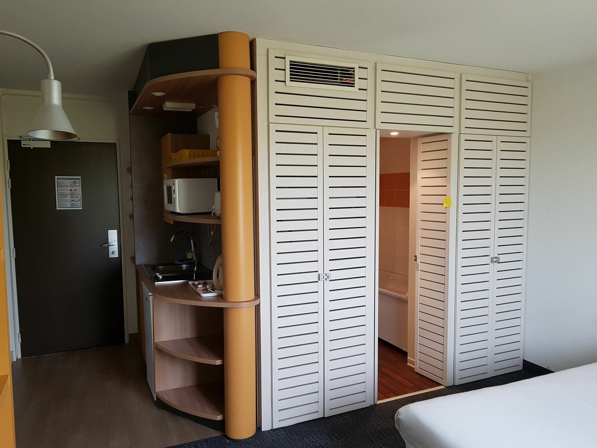 Suite-Home Orleans-Saran Exterior foto